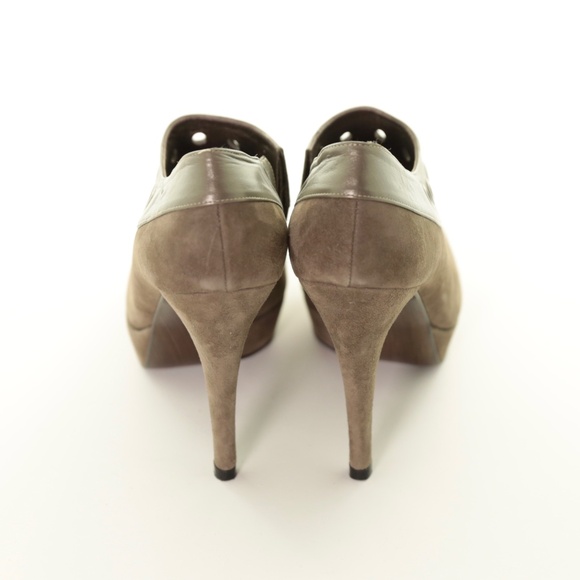 Stuart Weitzman Oporto Grommet Platform Taupe Suede Ankle Booties Womens 7.5M - Picture 4 of 9